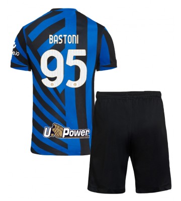 Inter Milan Alessandro Bastoni #95 Primera Equipación Niños 2024-25 Manga Corta (+ Pantalones cortos)